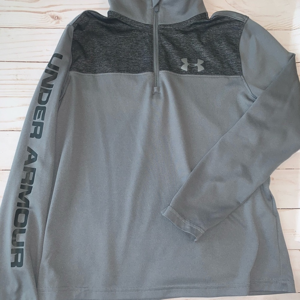 Boys under armour pullover